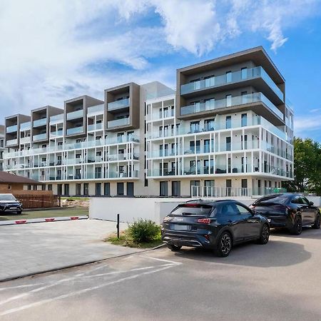 Apartament 018 Tuz Przy Plazy Z Tarasem I Parkingiem Perlowa Przystan Sianozety Kültér fotó